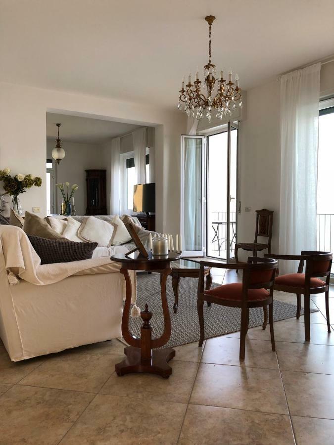לצנו Como Lake View House מראה חיצוני תמונה